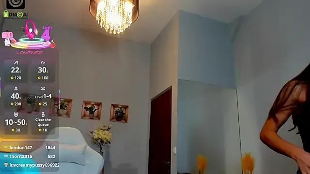 Anya-Ray on StripChat 