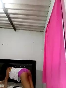 Ari_1217 on StripChat