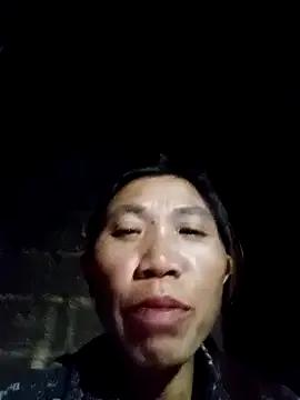 bella-la on StripChat 