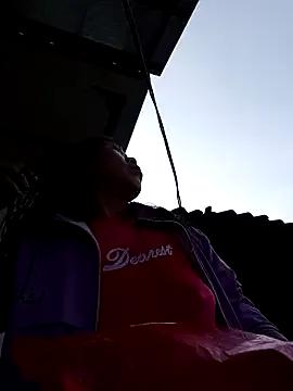 bella-la on StripChat 