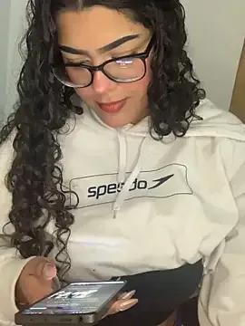 CaroBeach on StripChat