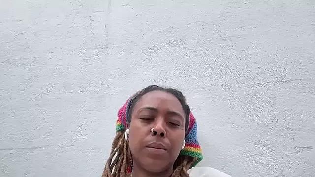 ChocolateCakeQueen on StripChat 