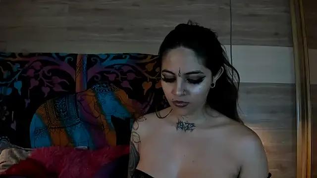 Cori_Paige on StripChat