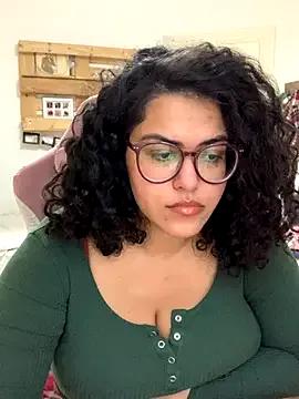 Curvydesifromgermany's avatar