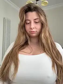 curvyflawless's avatar