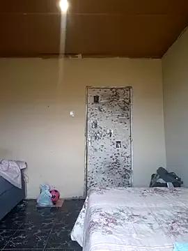 daddysgirly20 on StripChat 