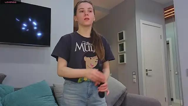 DonnaBurkee on StripChat 