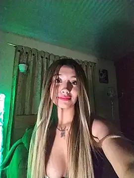 Ella_rr on StripChat 