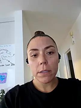 Ellie-L-Elizabeth on StripChat 