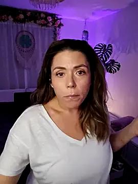 Ellie-L-Elizabeth on StripChat 