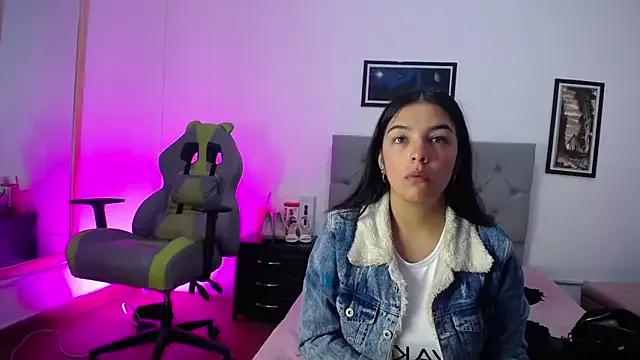 Esmeraldaa- on StripChat 