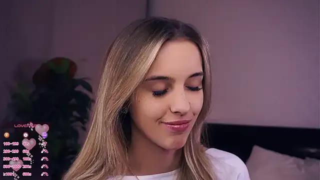 FannyHewson on StripChat 