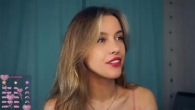 FannyHewson on StripChat 