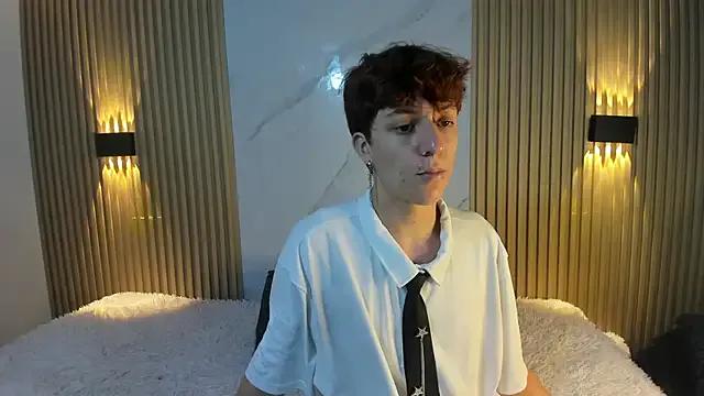 IM_DAREN on StripChat