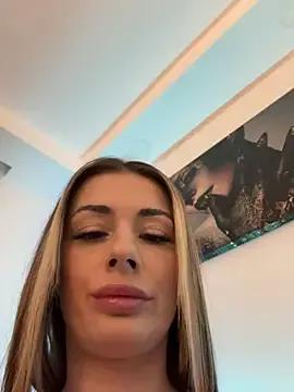 IsabellaEtthan — Lush Play make it wap+ :Gift:4LT