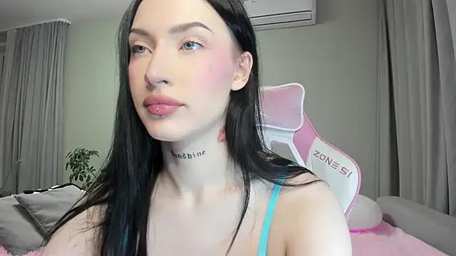 JenniferQueen11 on StripChat 