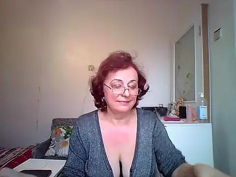 Julia54391 — Freechat on StripChat