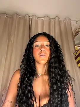 Kaiisa_ on StripChat 