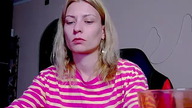 karo123421 — #feets #smoke , #leggings #mistress