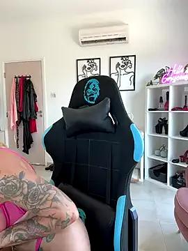 Lara_Bergmann on StripChat 