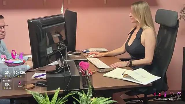 legsLONG on StripChat