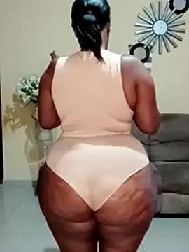 Luciouslips00's avatar