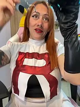 Luna_Paris_ on StripChat