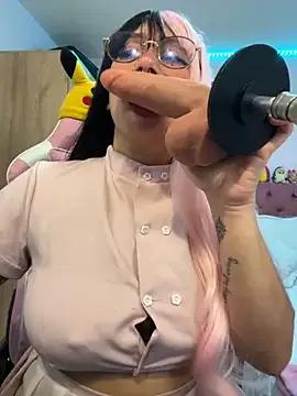 Luna_Paris_ on StripChat