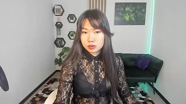 LunaPurrr on StripChat