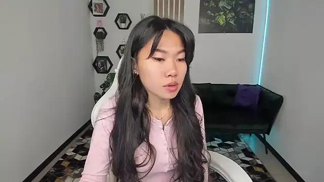 LunaPurrr on StripChat