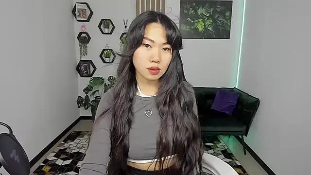 LunaPurrr on StripChat