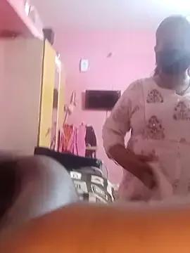 Marathicoupl123 on StripChat 