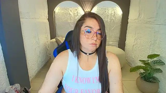 mariehw_r on StripChat