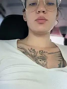 MeekyRich on StripChat 