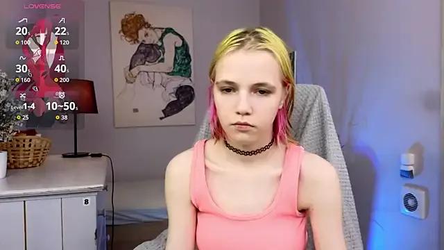 MitaSide on StripChat