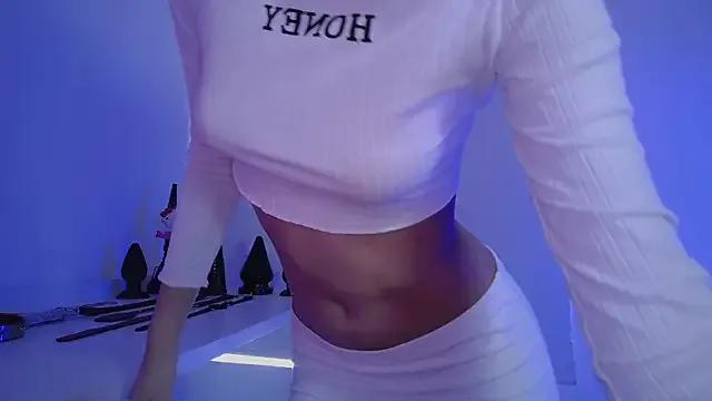 nina_kink on StripChat 