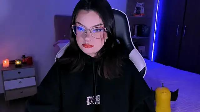 OphelianaRose33's avatar