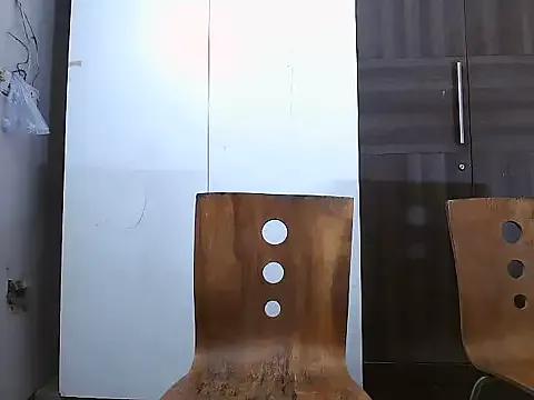 Queen_hot_pari on StripChat 