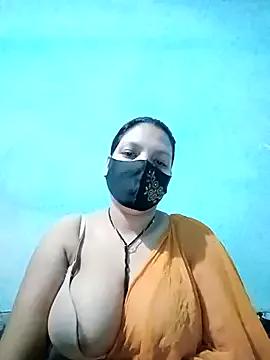 Ripa- — Boobs show