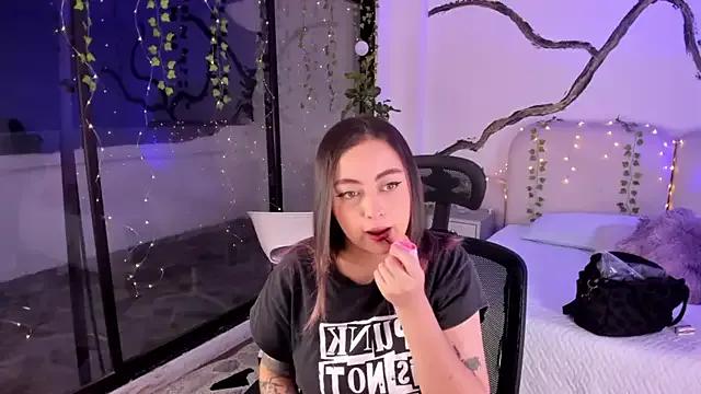 SarahCastro1_ on StripChat 