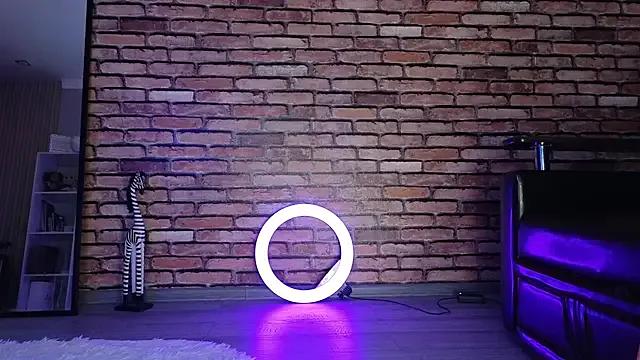 saya_li1 on StripChat 