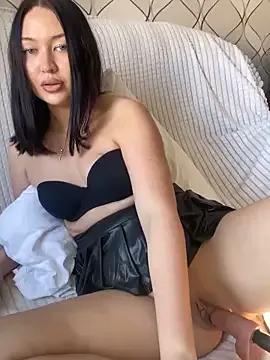 SelenaFoxy on StripChat 