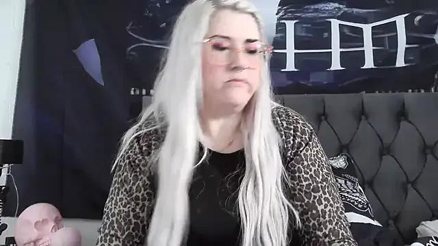 Sizzling_Indie36 on StripChat 