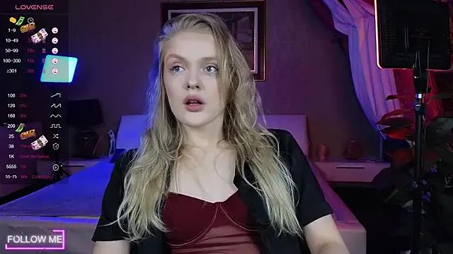 Slay_Blonde — Lily's hot dance