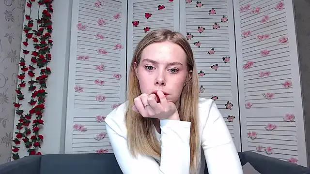 sofiaa_here on StripChat