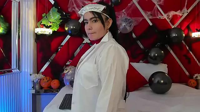 SusanCouper on StripChat 