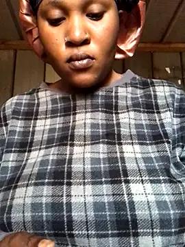 SweetGal98 on StripChat 