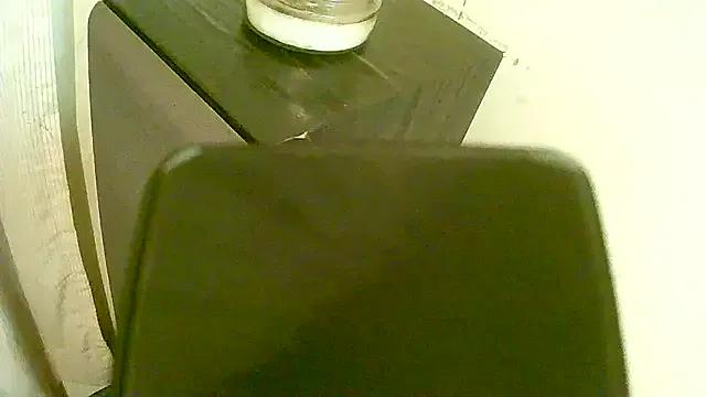 TheeBigPump on StripChat 