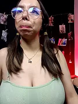 valentina_swallow on StripChat