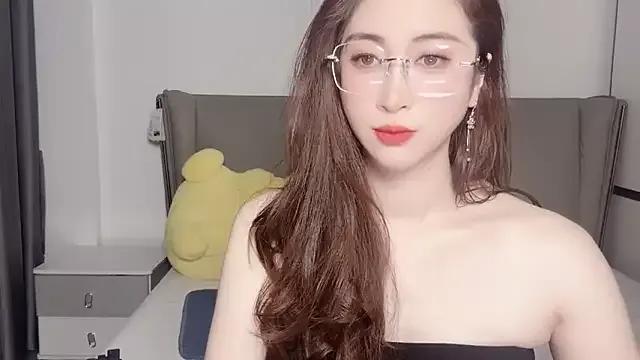 wuyueaini on StripChat 